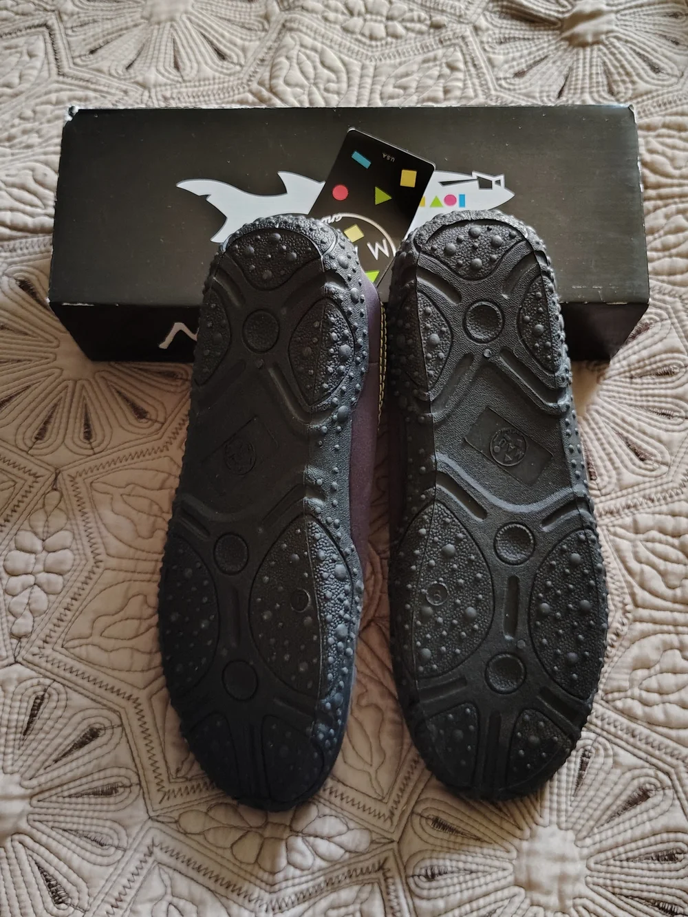 Maui and Sons slip water